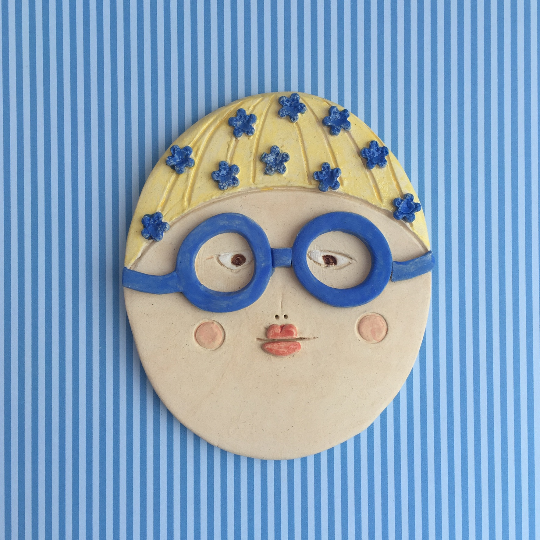 Ceramic swimmer, ceramic face